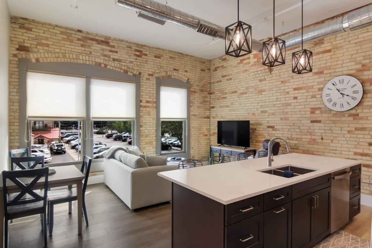 Golden Lofts Unit 1 Downtown Traverse City 1Bd 1Ba ภายนอก รูปภาพ