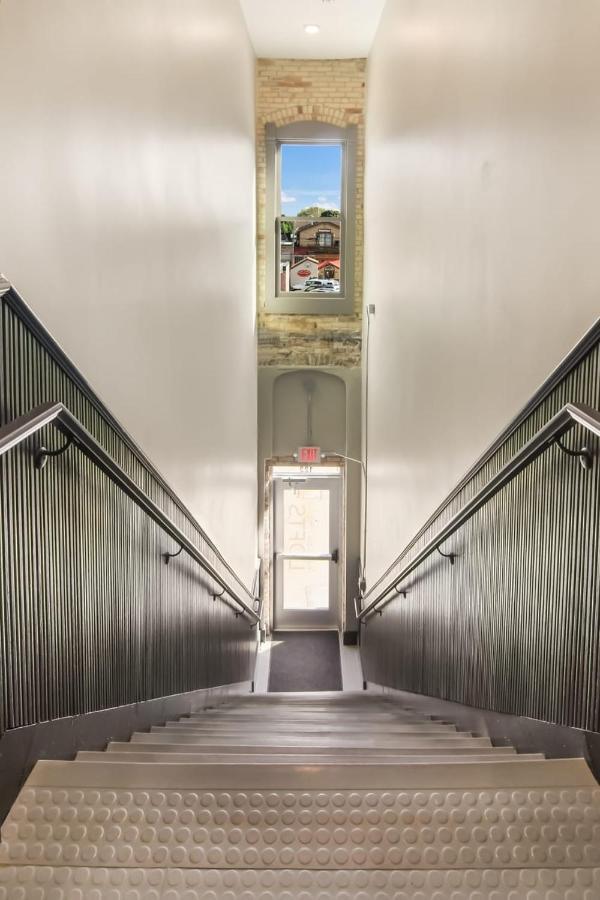 Golden Lofts Unit 1 Downtown Traverse City 1Bd 1Ba ภายนอก รูปภาพ